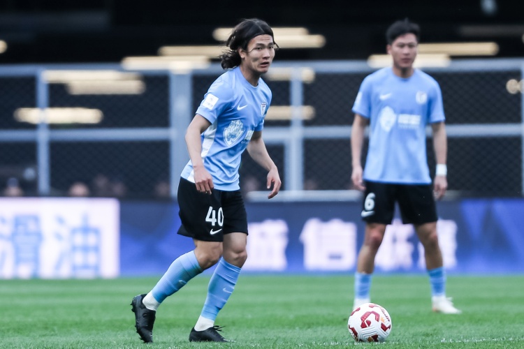 廖锦涛达成俱乐部百场里程碑：广州队65次大连英博23次