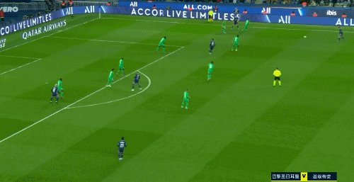 1645921094753046542.gif rBUCgGIalkaATxQBAHM-qjr6SI8283.gif