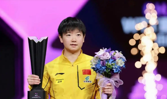 v站-合作19个女单冠军，作为孙颖莎主管教练，邱贻可1年收入有多少？|体育局|国乒|奥运会|四川体育局|四川_新浪体育_新浪新闻